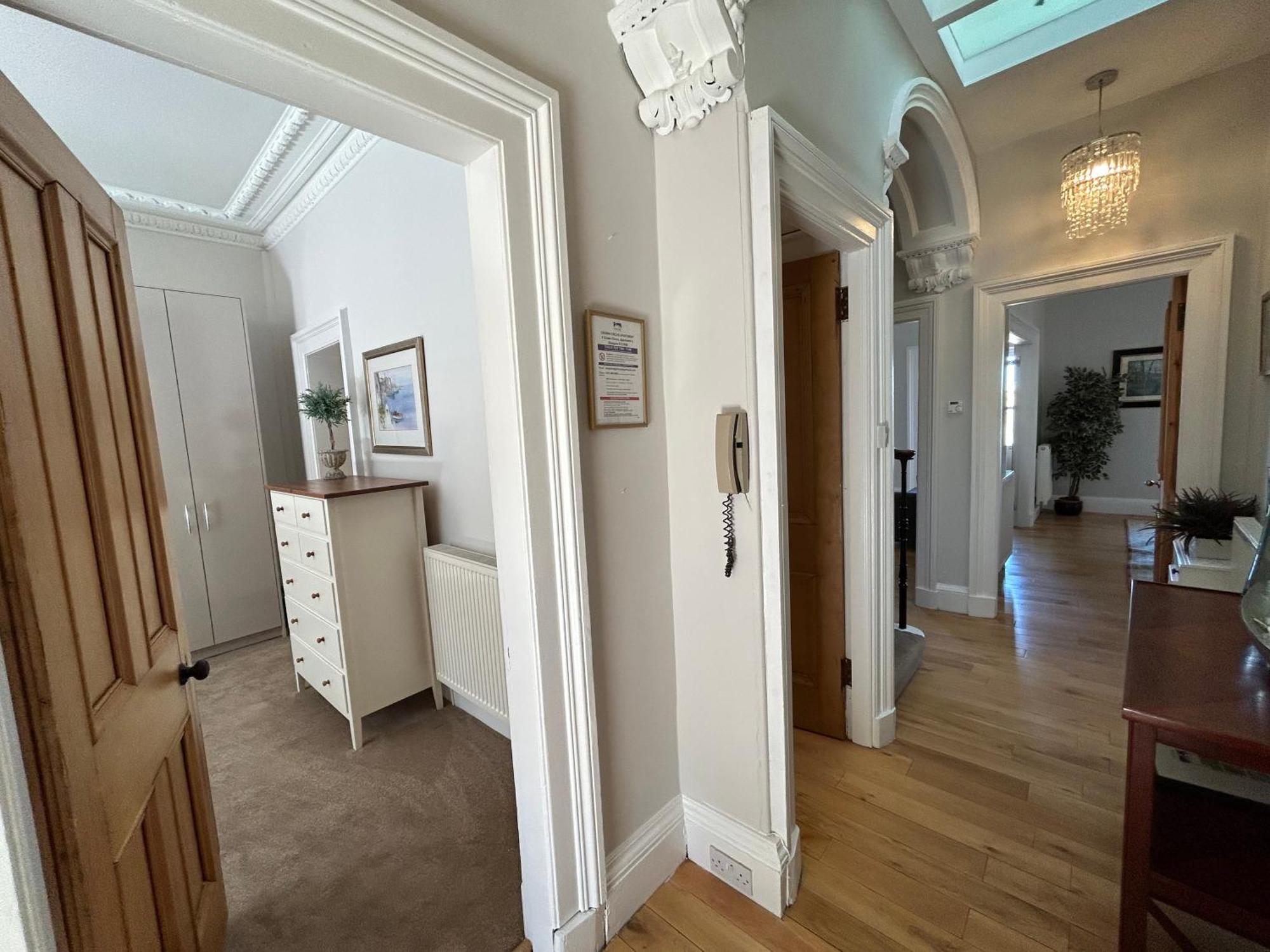 Principal Apartments - Crown Circus Duplex Apartment Глазгоу Екстериор снимка